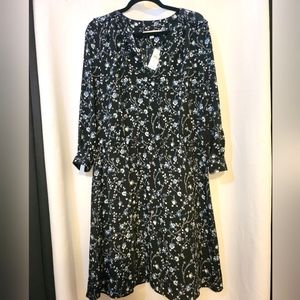 Button loop neck floral shirt dress